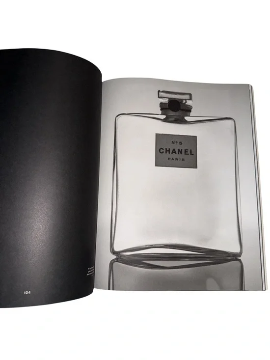 Gabrielle Chanel Fashion Manifesto - Picture 5 of 5